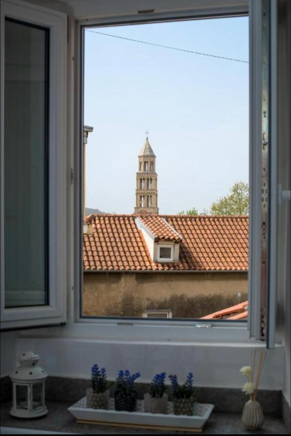Apartment Cvita Split Exteriör bild